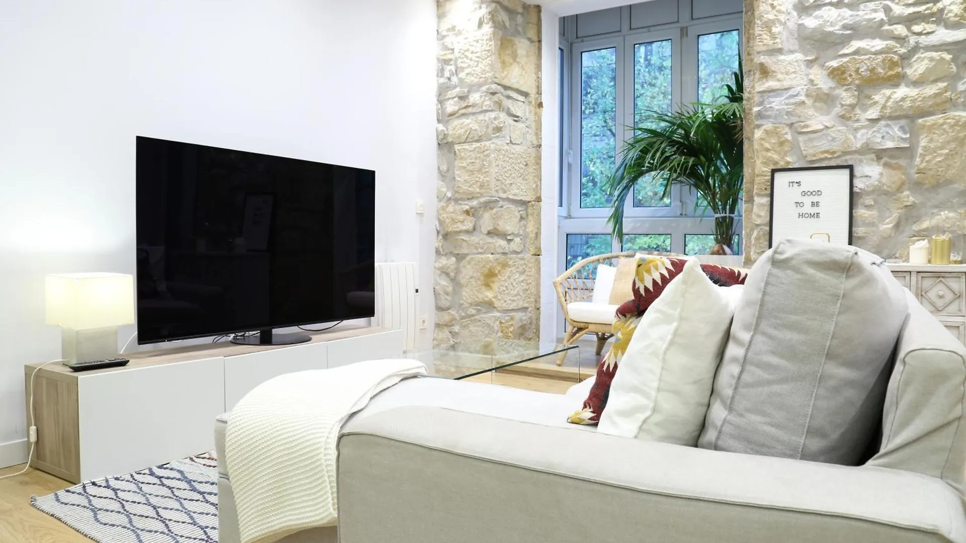 Cozy And Centric Apartment By Cisan Rentals San Sebastian